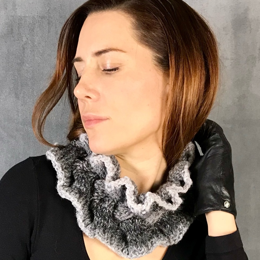 Handmade Neck Warmer (K02-7H)